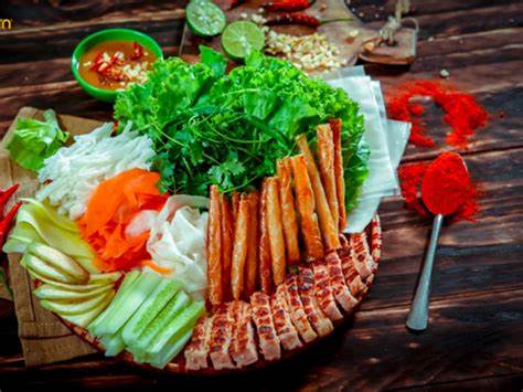 Thơm lừng đặc sản Nha Trang – Nem nướng